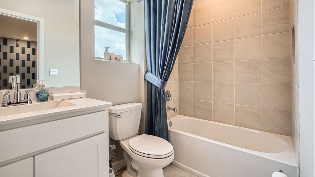 Representative furnished interior of a home built from the Denali by D.R. Horton in Parker Pointe, Homestead (Image 33). Representative furnished interior of a home built from the Denali by D.R. Horton in Parker Pointe, Homestead (Image 33).