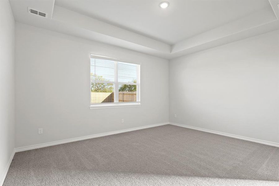 Spacious, unfurnished interior of a new home in Sycamore Landing, Fort Worth (Image 18). Spacious, unfurnished interior of a new home in Sycamore Landing, Fort Worth (Image 18).