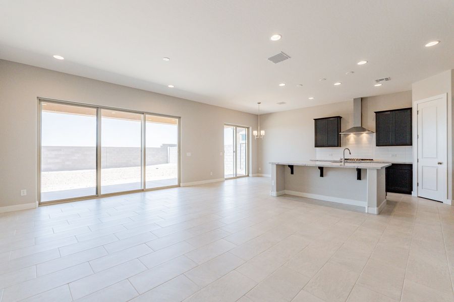 Spacious, unfurnished interior of a new home in Mirada Crossing, Goodyear (Image 46).