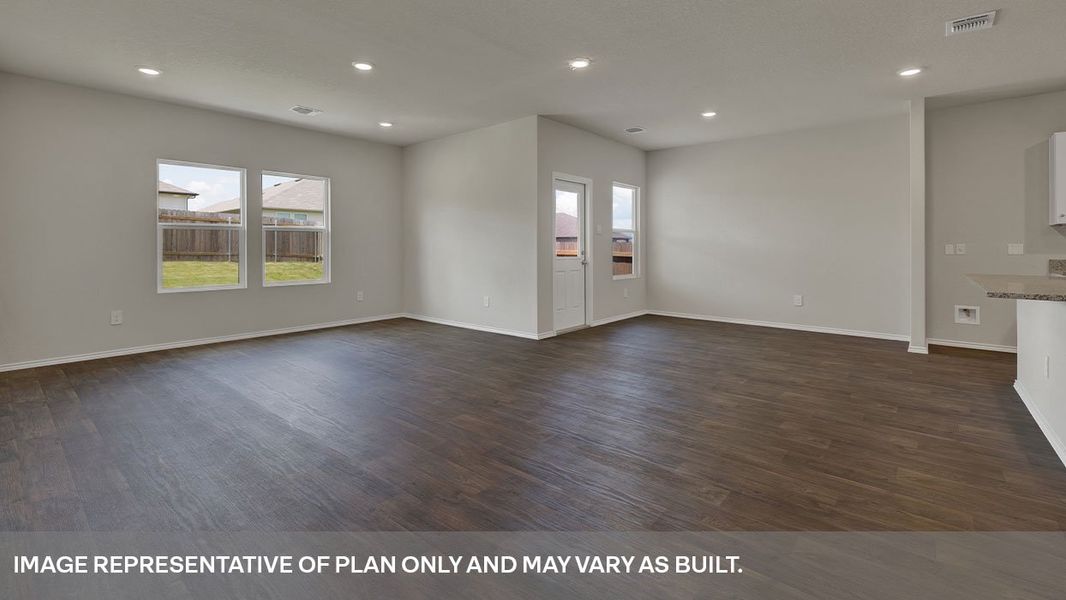 Spacious, unfurnished interior of a new home in Arroyo Ranch, Seguin (Image 21).