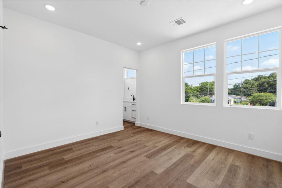 Spacious, unfurnished interior of a new home in , Houston (Image 25). Spacious, unfurnished interior of a new home in , Houston (Image 25).