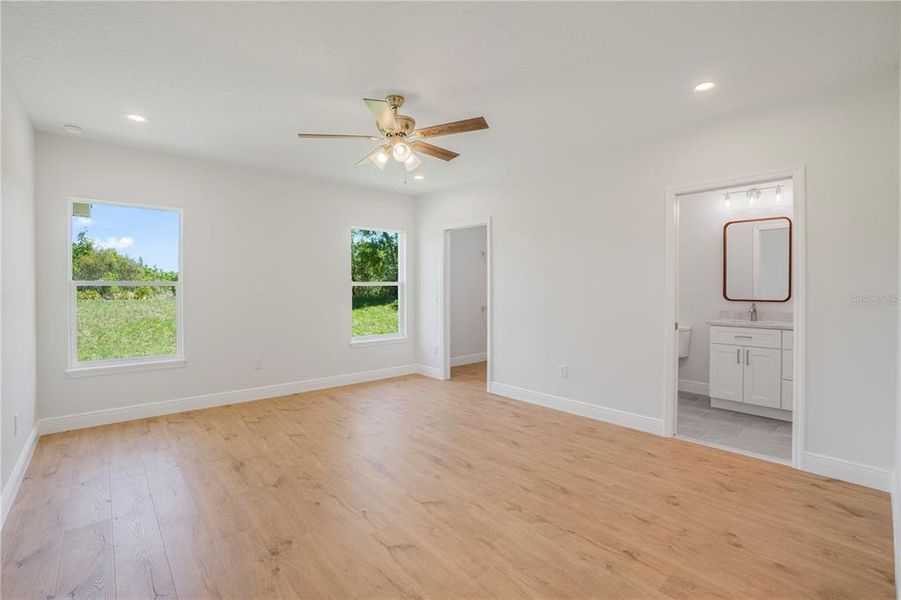 Spacious, unfurnished interior of a new home in , Deltona (Image 23).