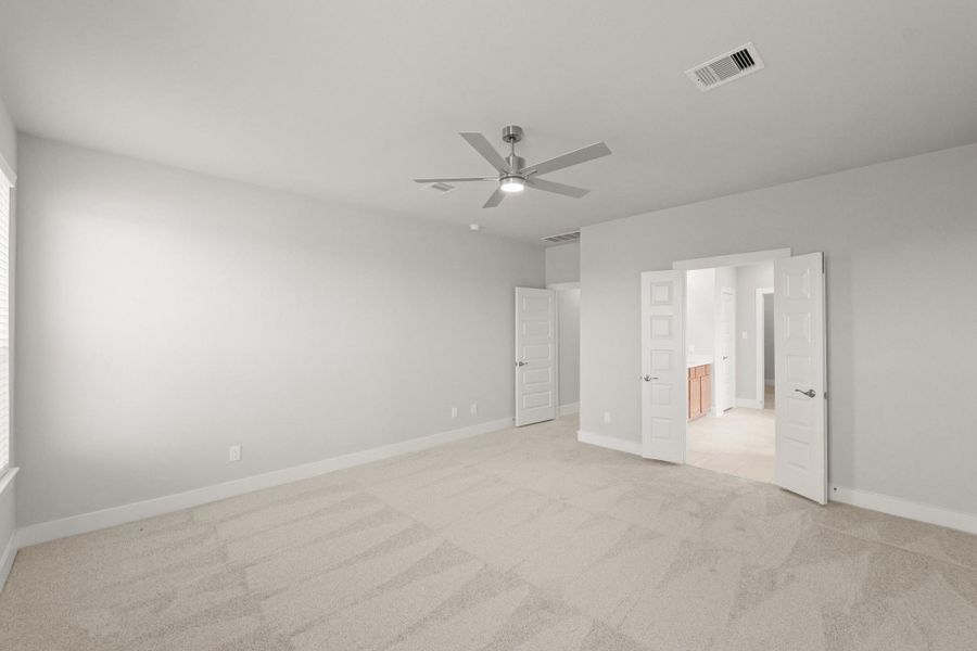 Spacious, unfurnished interior of a new home in Briarwood Crossing, Rosenberg (Image 29). Spacious, unfurnished interior of a new home in Briarwood Crossing, Rosenberg (Image 29).