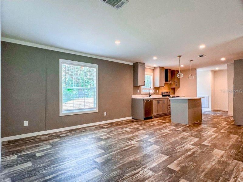 Spacious, unfurnished interior of a new home in , Brooksville (Image 10).