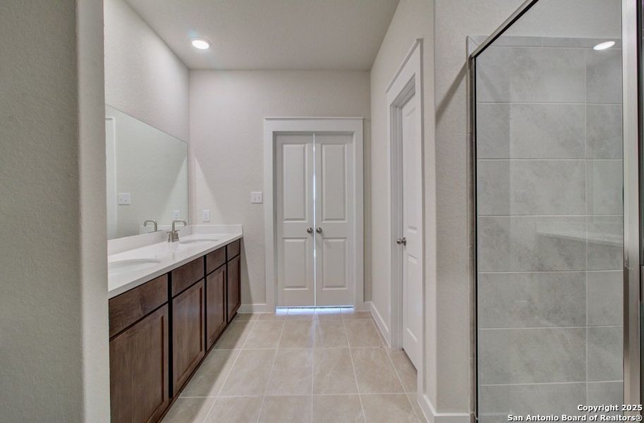 Furnished interior view inside a new home in Westridge - Landmark, San Antonio (Image 4). Furnished interior view inside a new home in Westridge - Landmark, San Antonio (Image 4).
