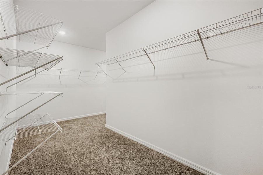 Spacious, unfurnished interior of a new home in The Grove at Stuart Crossing - Signature Series, Bartow (Image 26). Spacious, unfurnished interior of a new home in The Grove at Stuart Crossing - Signature Series, Bartow (Image 26).