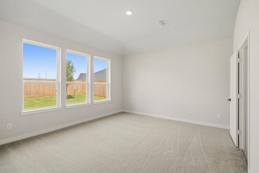 Spacious, unfurnished interior of a new home in Bridgeland 45', 50', 70', Cypress (Image 15). Spacious, unfurnished interior of a new home in Bridgeland 45', 50', 70', Cypress (Image 15).
