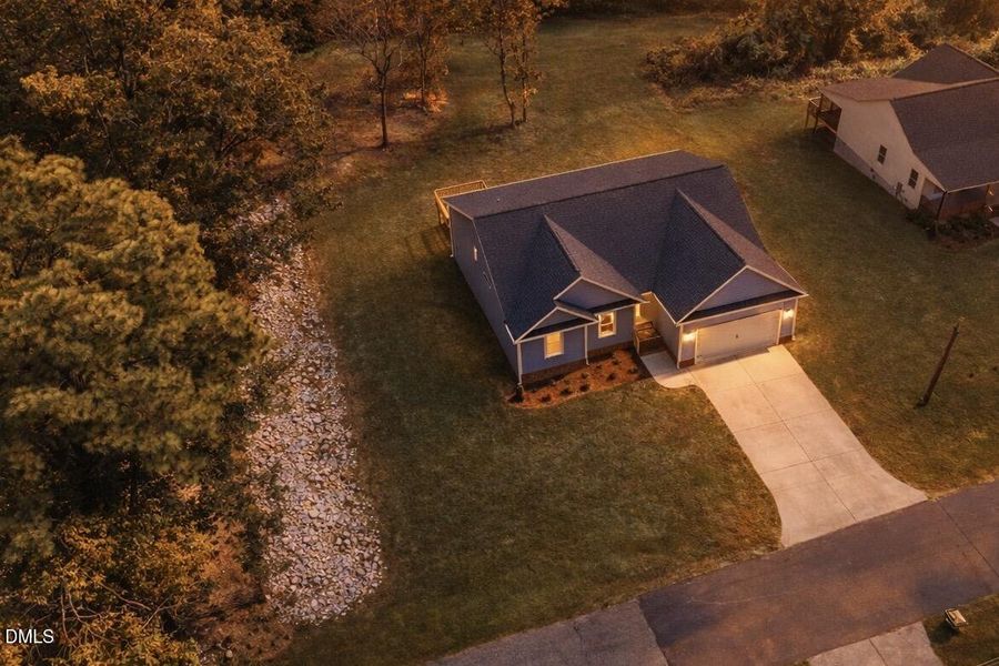 4CFA7B45-F0FF-4006-AA5B-CAEF0E914D3B