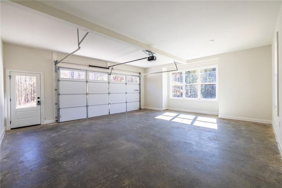 Spacious, unfurnished interior of a new home in , Dallas (Image 22).