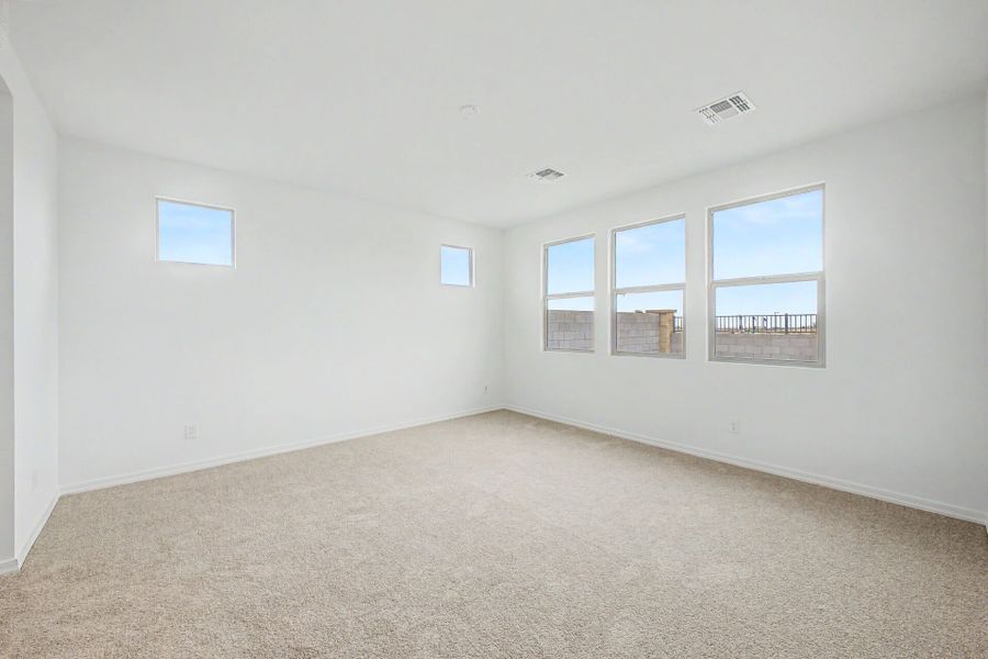 Spacious, unfurnished interior of a new home in White Tank Vistas, Waddell (Image 11). Spacious, unfurnished interior of a new home in White Tank Vistas, Waddell (Image 11).