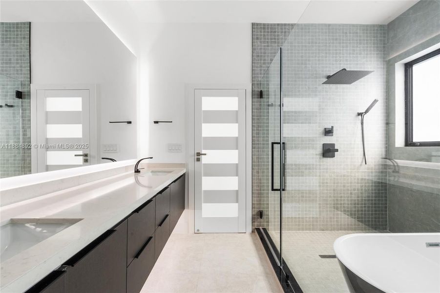 Furnished interior view inside a new home in , Coral Gables (Image 16).