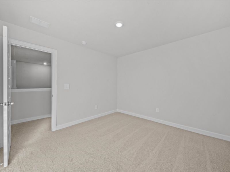 Spacious, unfurnished interior of a new home in Collier Ridge, Moore (Image 16).