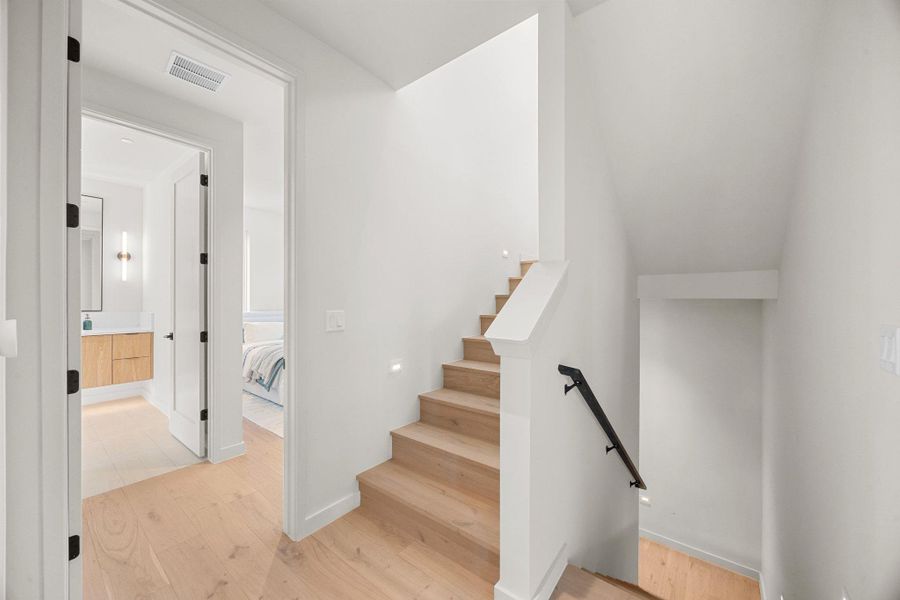 Image 39 of a home in .