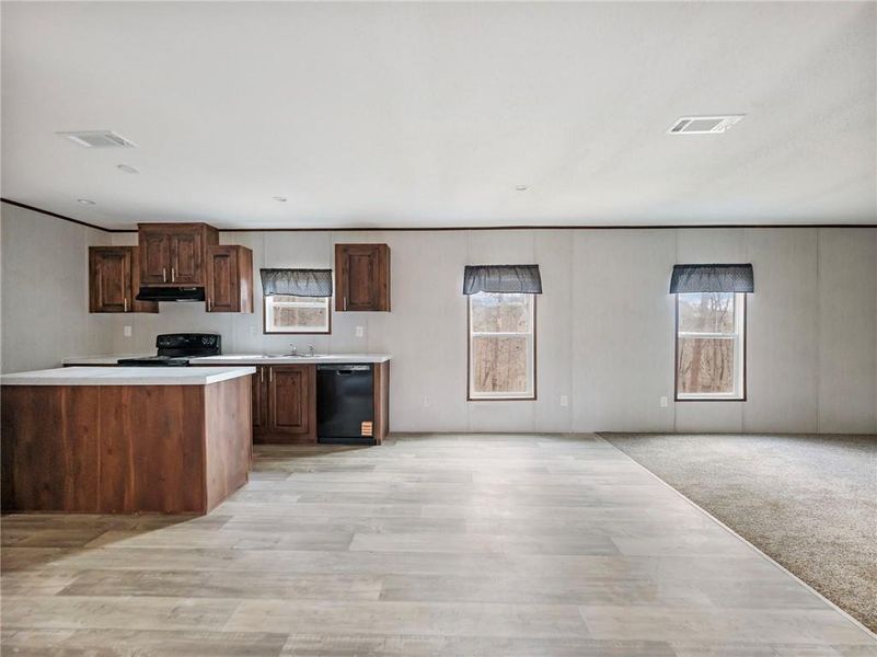 Image 40 of a home in .