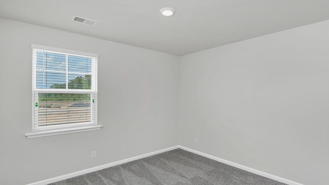 Spacious, unfurnished interior of a new home in Sease's Pond, Gilbert (Image 23).