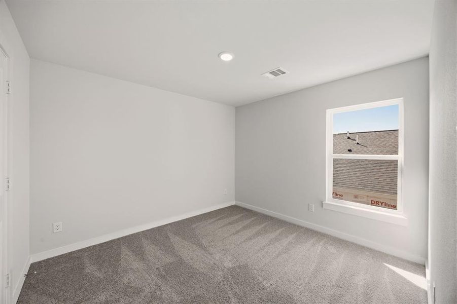 Spacious, unfurnished interior of a new home in Overland Grove, Forney (Image 10).