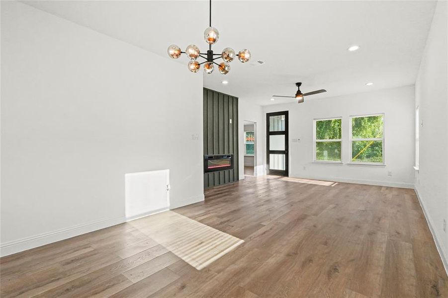 Spacious, unfurnished interior of a new home in , Dallas (Image 12).
