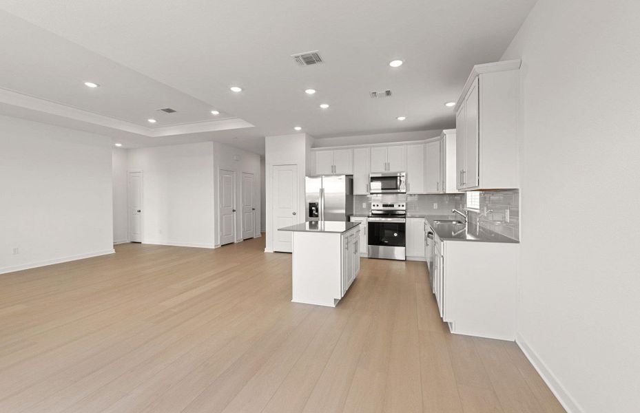 Spacious, unfurnished interior of a new home in Alto, San Marcos (Image 17).