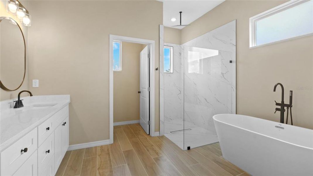 Furnished interior view inside a new home in , Port Charlotte (Image 9).