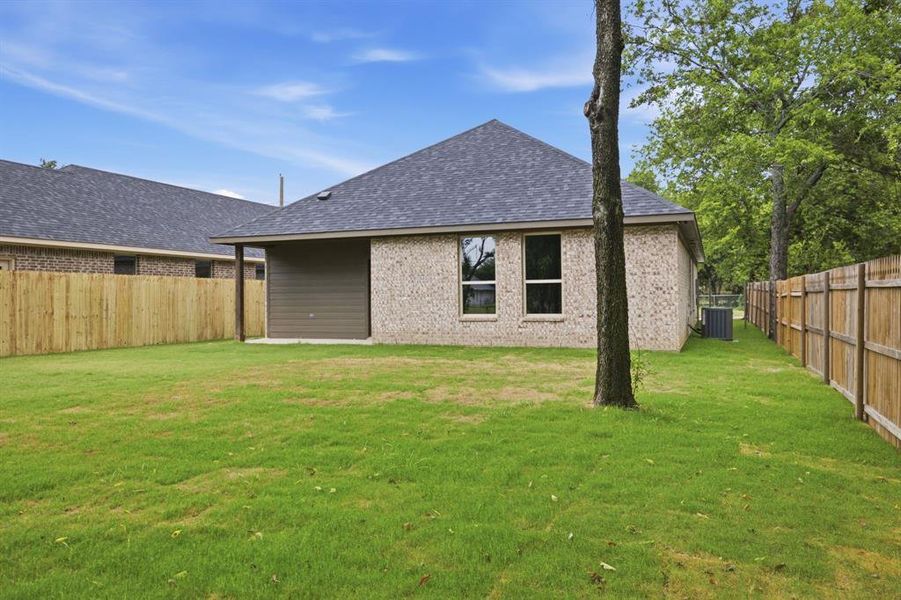 Exterior details and patio area of a home in , Cleburne (Image 19). Exterior details and patio area of a home in , Cleburne (Image 19).