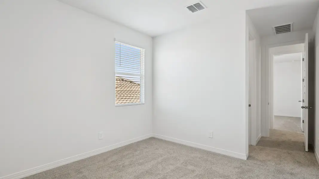 Spacious, unfurnished interior of a new home in El Cidro, Goodyear (Image 45).