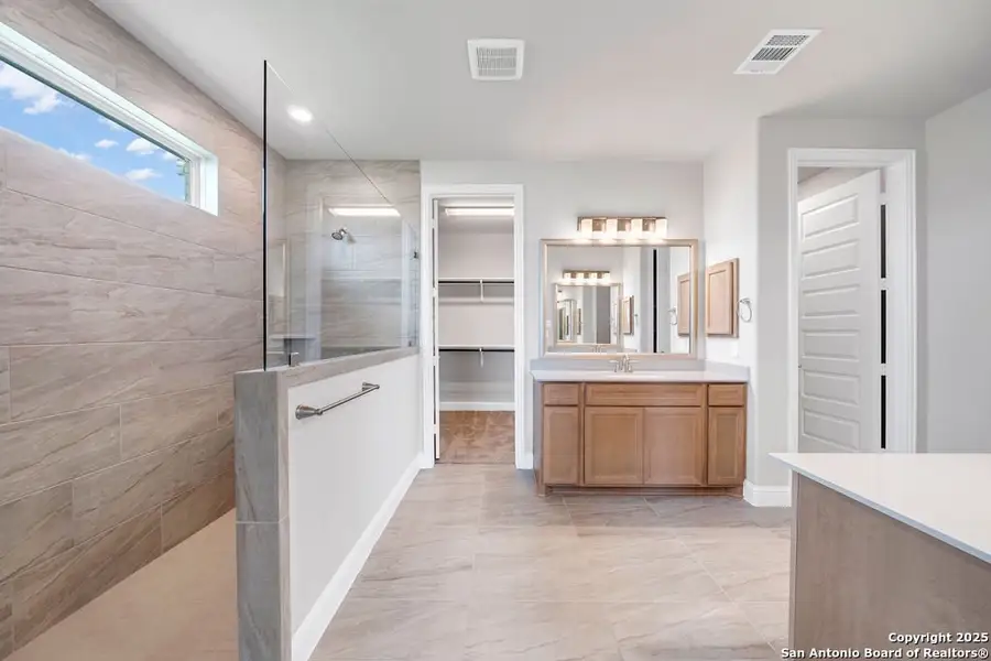 Furnished interior view inside a new home in Annabelle Ranch, San Antonio (Image 8).