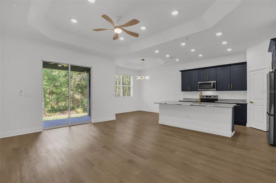 Spacious, unfurnished interior of a new home in , Deland (Image 16).