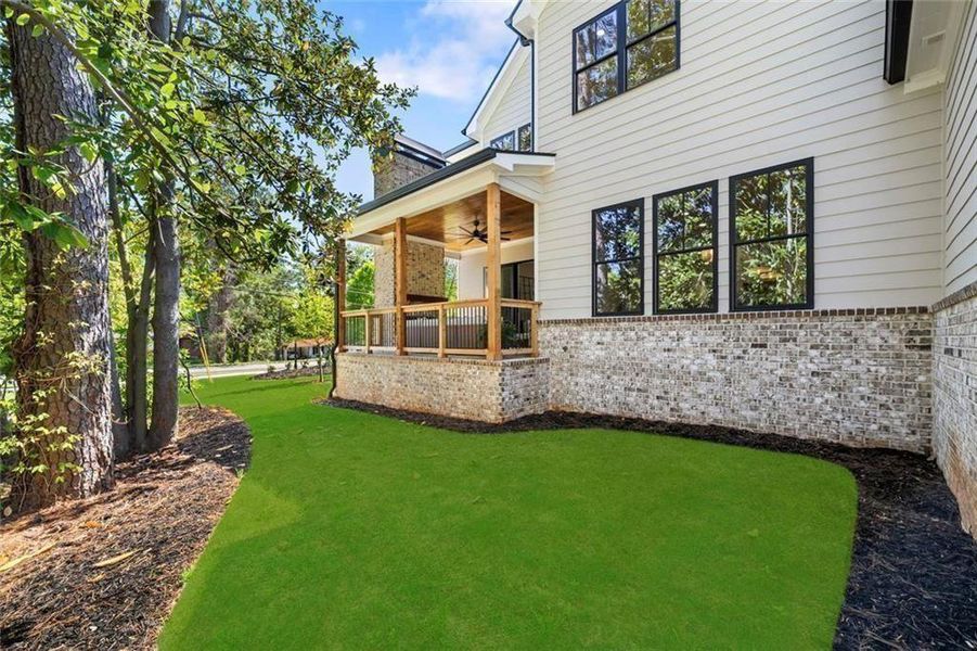 Exterior details and patio area of a home in , Decatur (Image 30).
