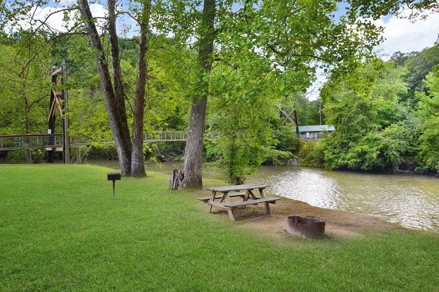 Natural landscape and outdoor views near in Ellijay (Image 46). Natural landscape and outdoor views near in Ellijay (Image 46).