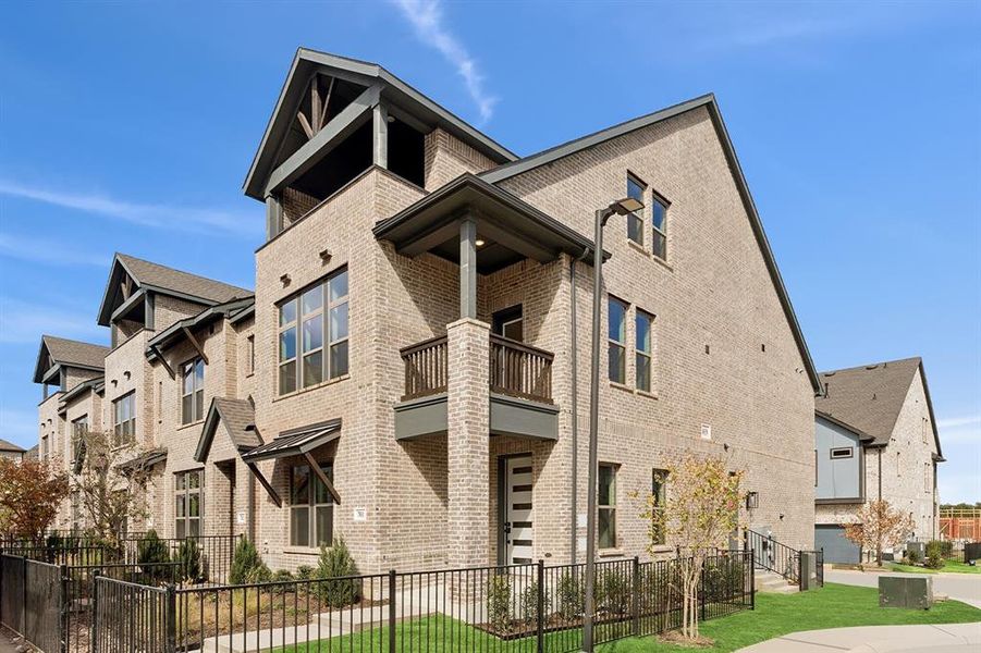Image 34 of a home in Hillside at Las Colinas.