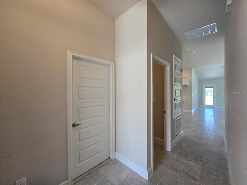 Spacious, unfurnished interior of a new home in Twisted Oaks, Beverly Hills (Image 31). Spacious, unfurnished interior of a new home in Twisted Oaks, Beverly Hills (Image 31).