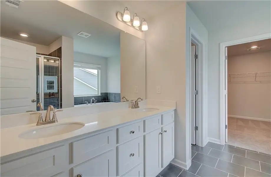 Furnished interior view inside a new home in Grandview at Millers Mill, Stockbridge (Image 8).