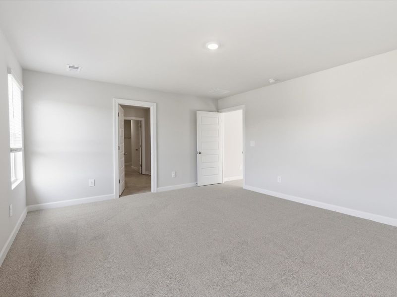 Spacious, unfurnished interior of a new home in Wexford Park, Fountain Inn (Image 14). Spacious, unfurnished interior of a new home in Wexford Park, Fountain Inn (Image 14).
