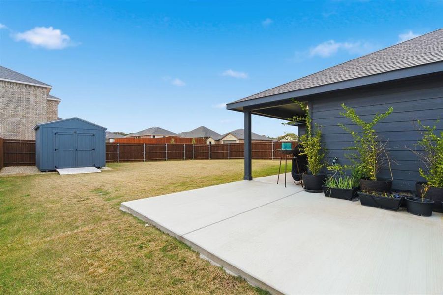 Exterior details and patio area of a home in , Azle (Image 29).