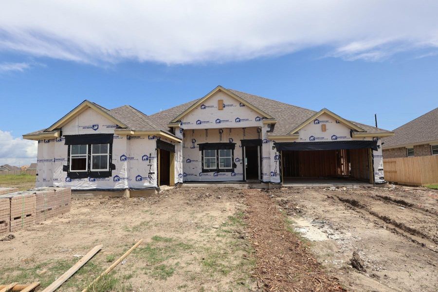 One story home with 4 beds, 3.5 baths, and 3 car garage One story home with 4 beds, 3.5 baths, and 3 car garage