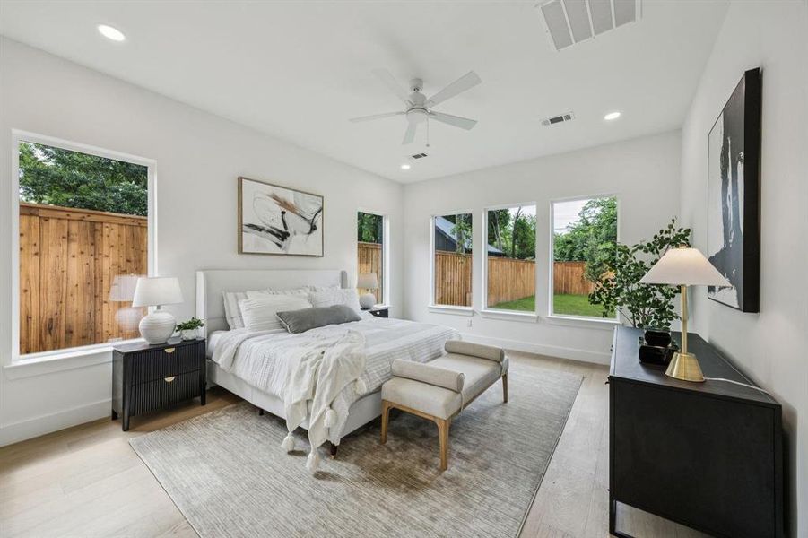 Furnished interior view inside a new home in , Dallas (Image 24).