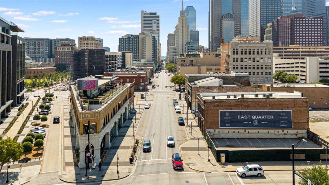 The Cedars is surrounded by some of Dallas's most noteworthy spots; The Farmers Market, Bishop Arts, the Design District, Klyde Warren Park, Southside Ballroom & Gilley's of Dallas, AT&T Discovery District, Reunion Tower, Dallas Museum of Art, Pioneer Plaza, Downtown & Uptown.