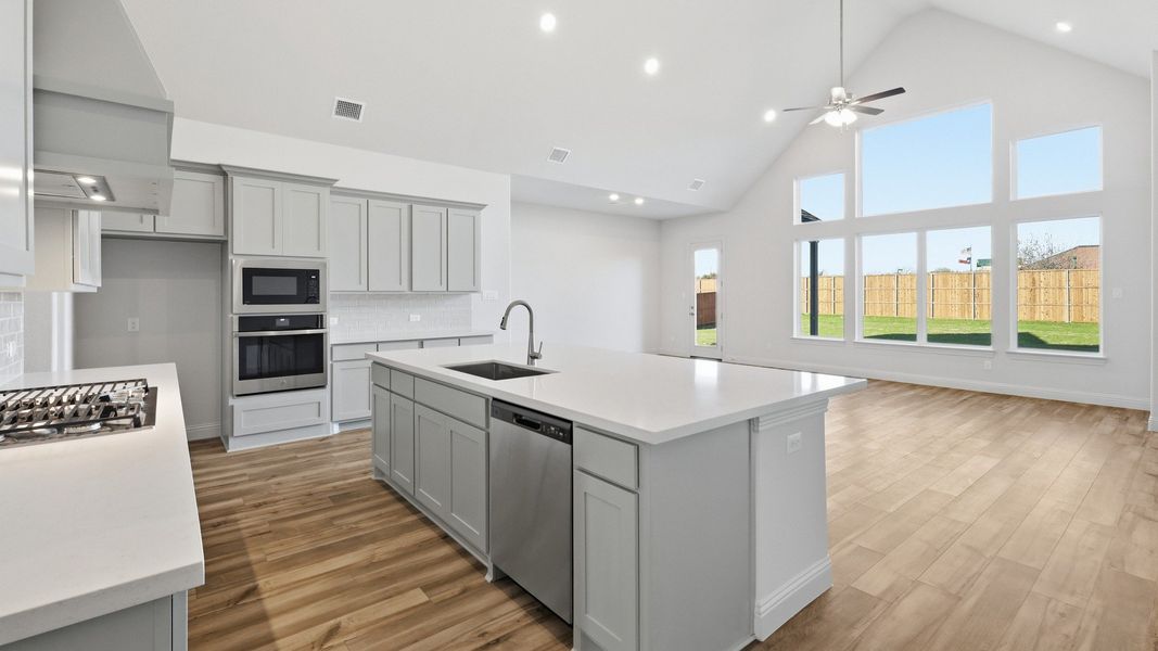 Furnished interior view inside a new home in Lakeshore Bluffs, Shady Shores (Image 29).