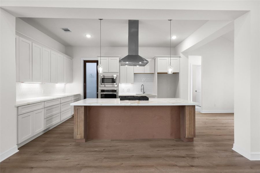 Furnished interior view inside a new home in , Angleton (Image 5).