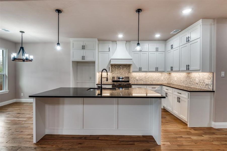 Furnished interior view inside a new home in , Seagoville (Image 5).