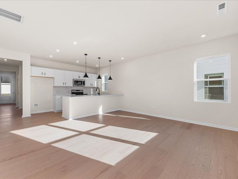 Spacious, unfurnished interior of a new home in Fifteen 15 Cannon, Charlotte (Image 19).