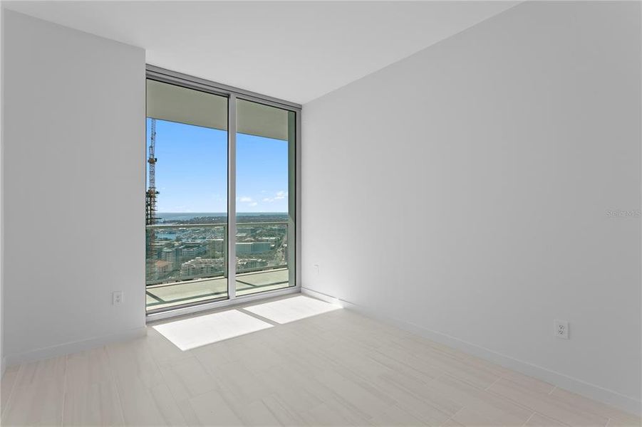 Spacious, unfurnished interior of a new home in , St. Petersburg (Image 61). Spacious, unfurnished interior of a new home in , St. Petersburg (Image 61).