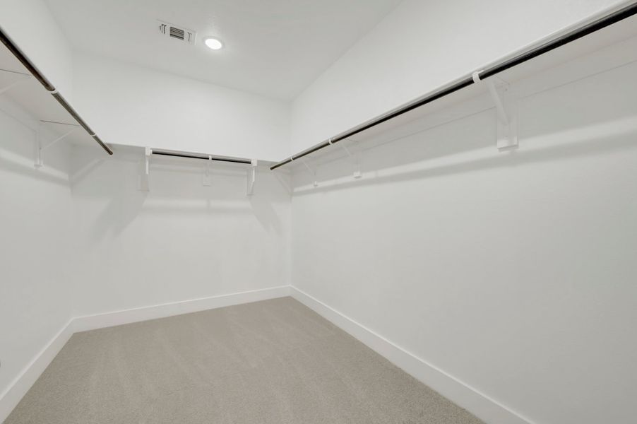 Spacious, unfurnished interior of a new home in The Meadows, Denton (Image 21).