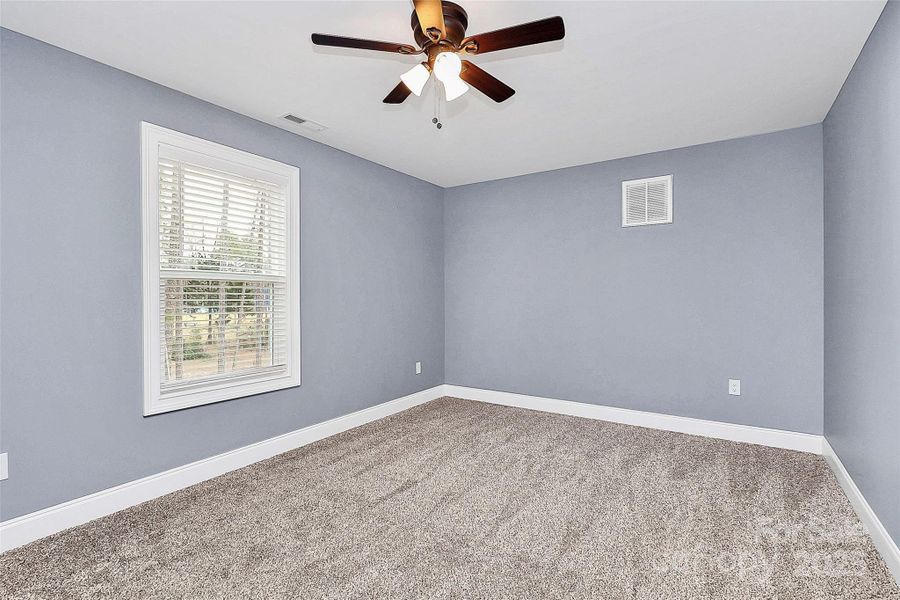 Spacious, unfurnished interior of a new home in , Charlotte (Image 15).