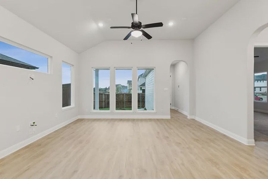 Representative unfurnished interior of a home built from the Logan by Cambridge Homes in Lake Park, Rowlett (Image 19).