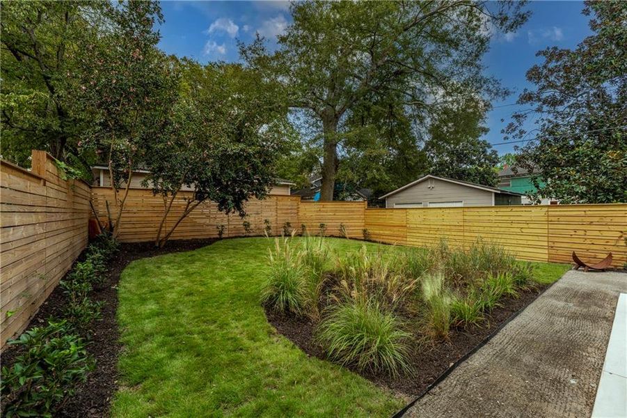 Exterior details and patio area of a home in , Atlanta (Image 37).