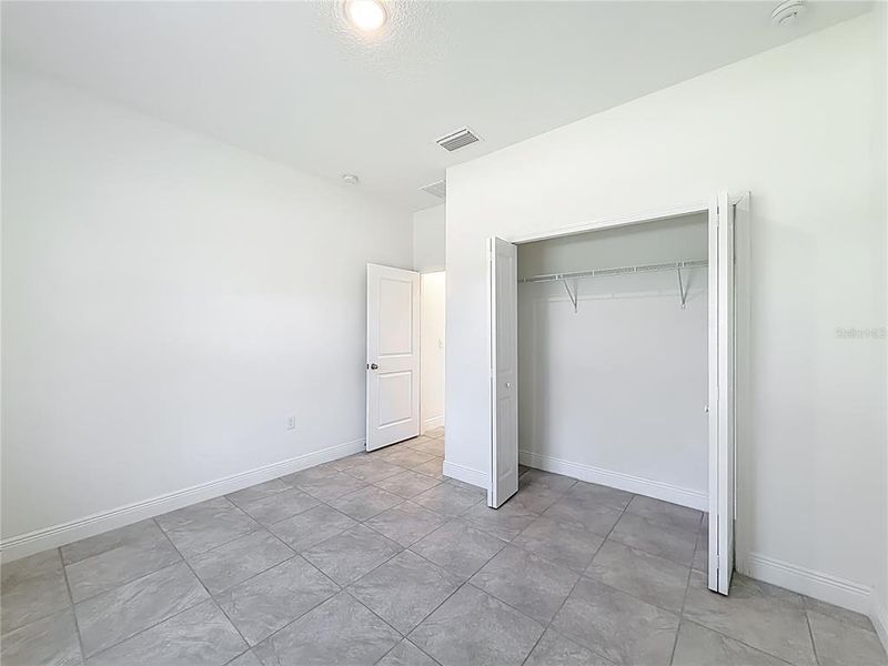 Spacious, unfurnished interior of a new home in , Ocala (Image 31).