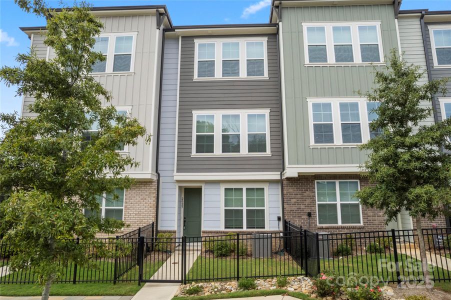 Image 17 of a home in . Image 17 of a home in .