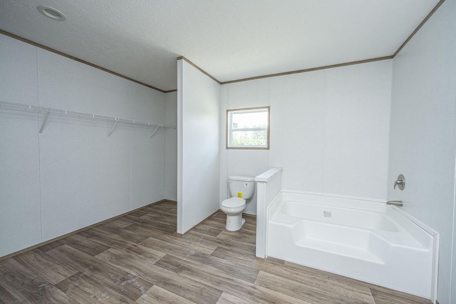 Spacious, unfurnished interior of a new home in , St. George (Image 34).