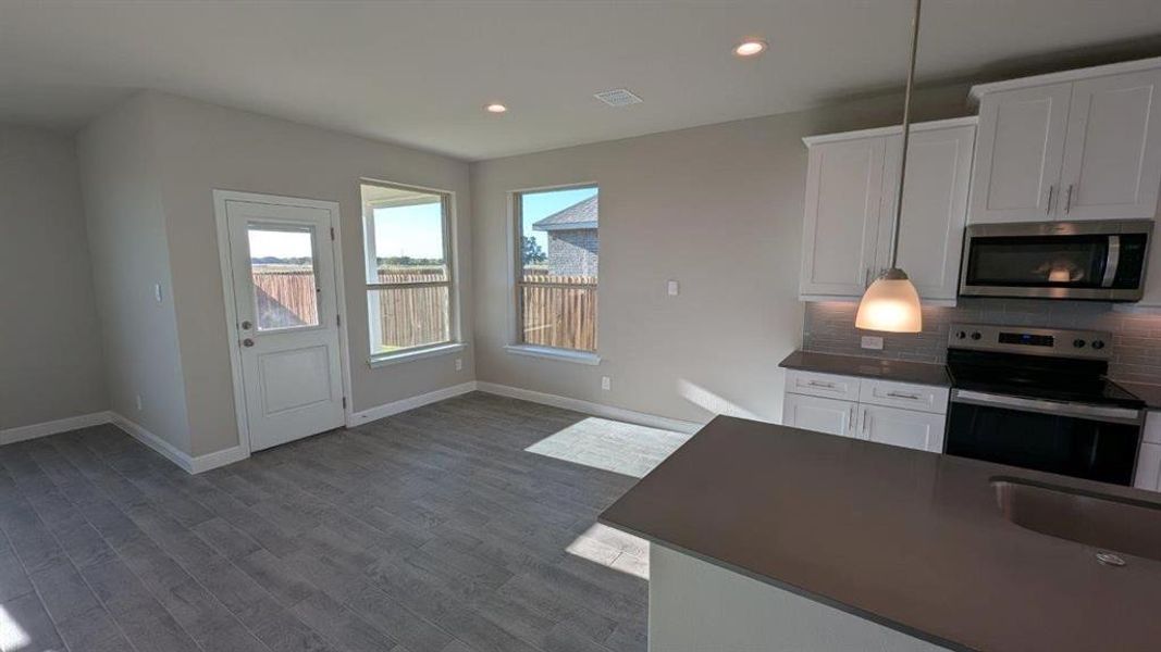 Spacious, unfurnished interior of a new home in Bella Vista, Granbury (Image 14). Spacious, unfurnished interior of a new home in Bella Vista, Granbury (Image 14).